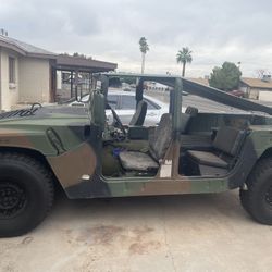 Humvee Works perfectly recently serviced 1000 miles