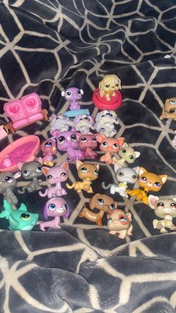 LPS littlest pet shop! all authentic besides the 4 on the right!