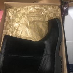 Uggs Size 6 Women’s 