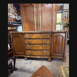 Made By Bernhardt Beautiful Marvel Top Buffet Cabinet 75 Wide 24 Deep 40 1/2 Tall