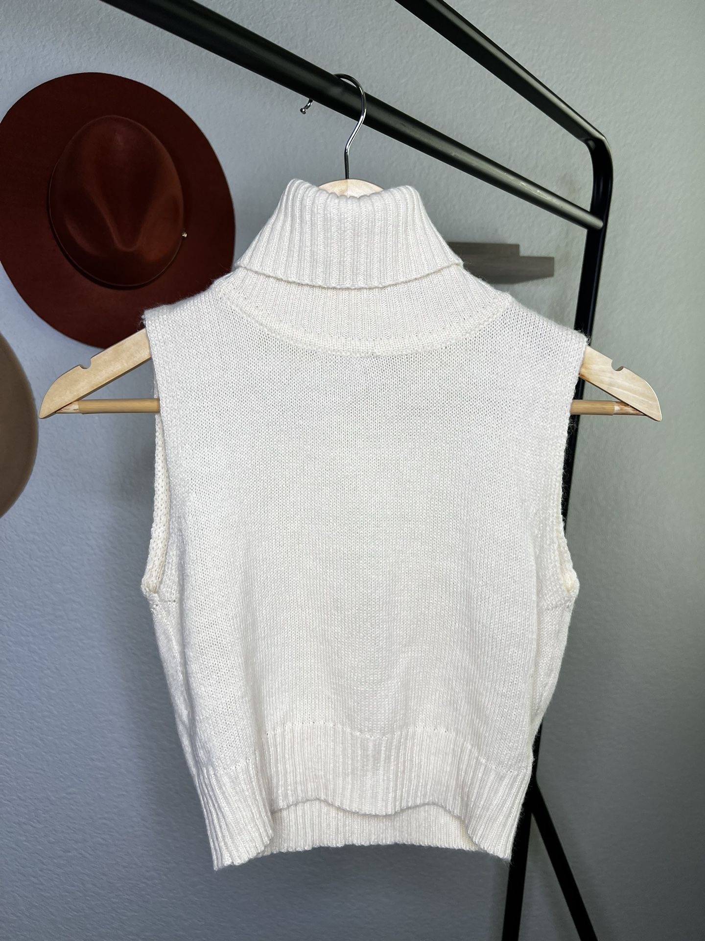 Sweater Vest