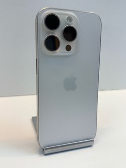 Apple iPhone 15 PRO 128gb. ( Unlocked Phone )