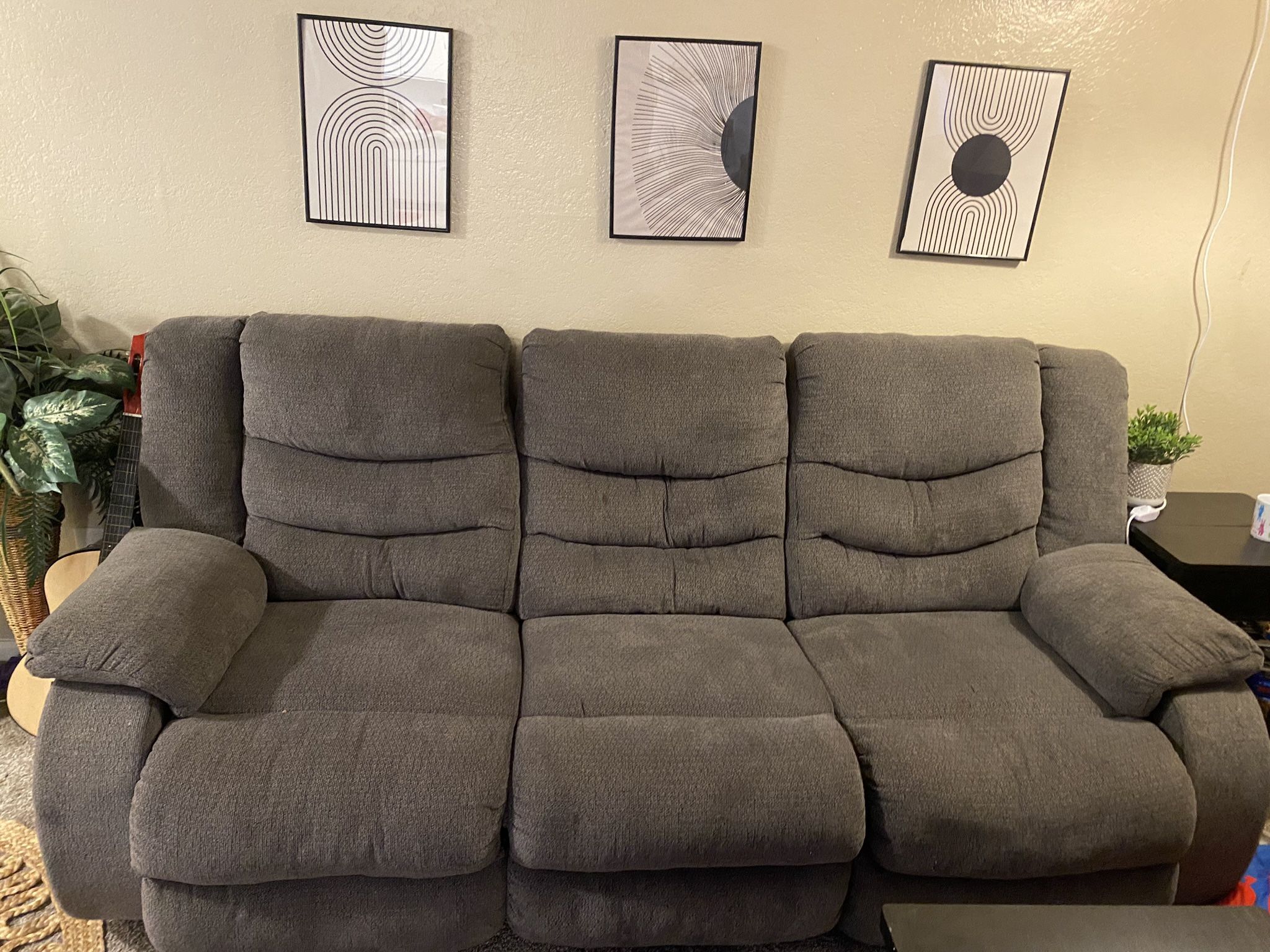 Couches (2 ) 