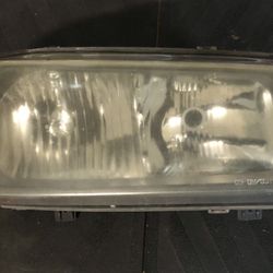 2003 Chevy Silverado Head Light Set