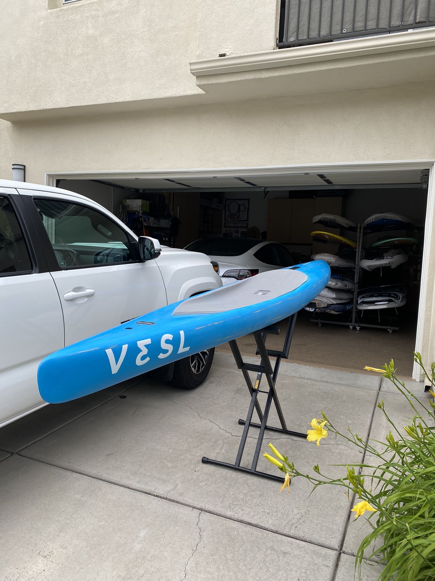 VESL PRONE PADDLE BOARD/NEW