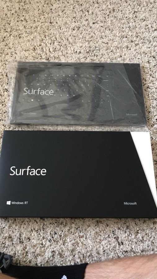 Brand New Microsoft Surface RT w/ Touch Keyboard