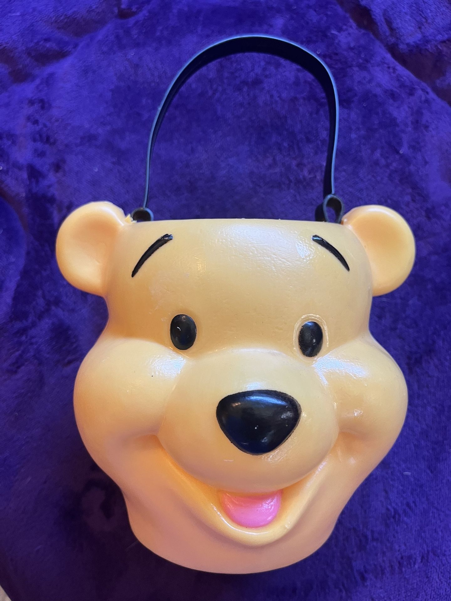 Vintage toddler Winnie The Pooh blow mold Halloween Trick or Treat candy bucket