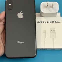 IPhone XS (64gb) Space Grey UNLOCKED