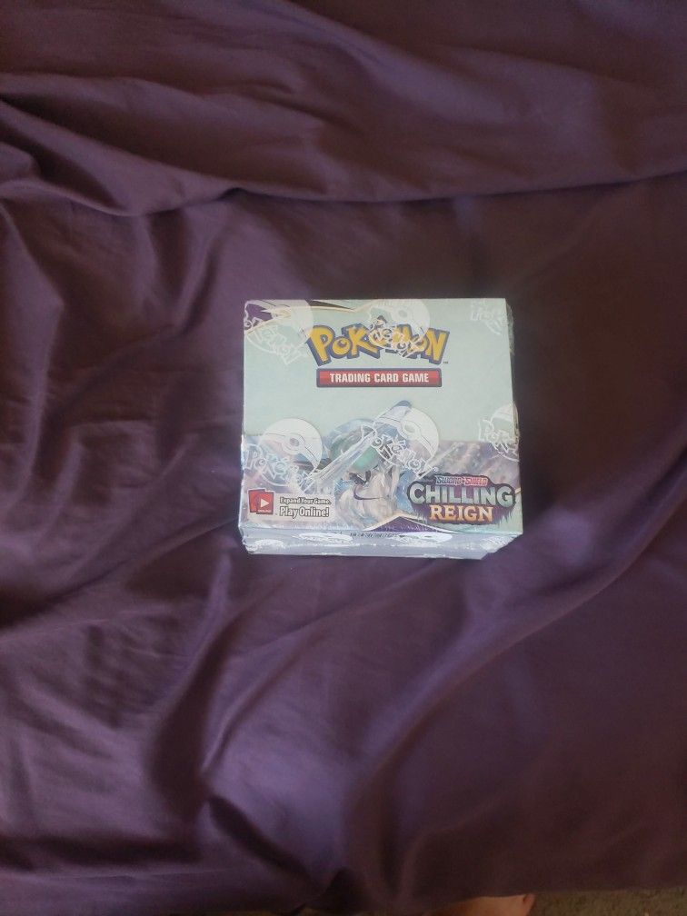 Pokemon Chilling Reign Booster Box