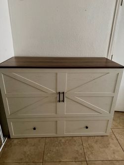 Murphy bed