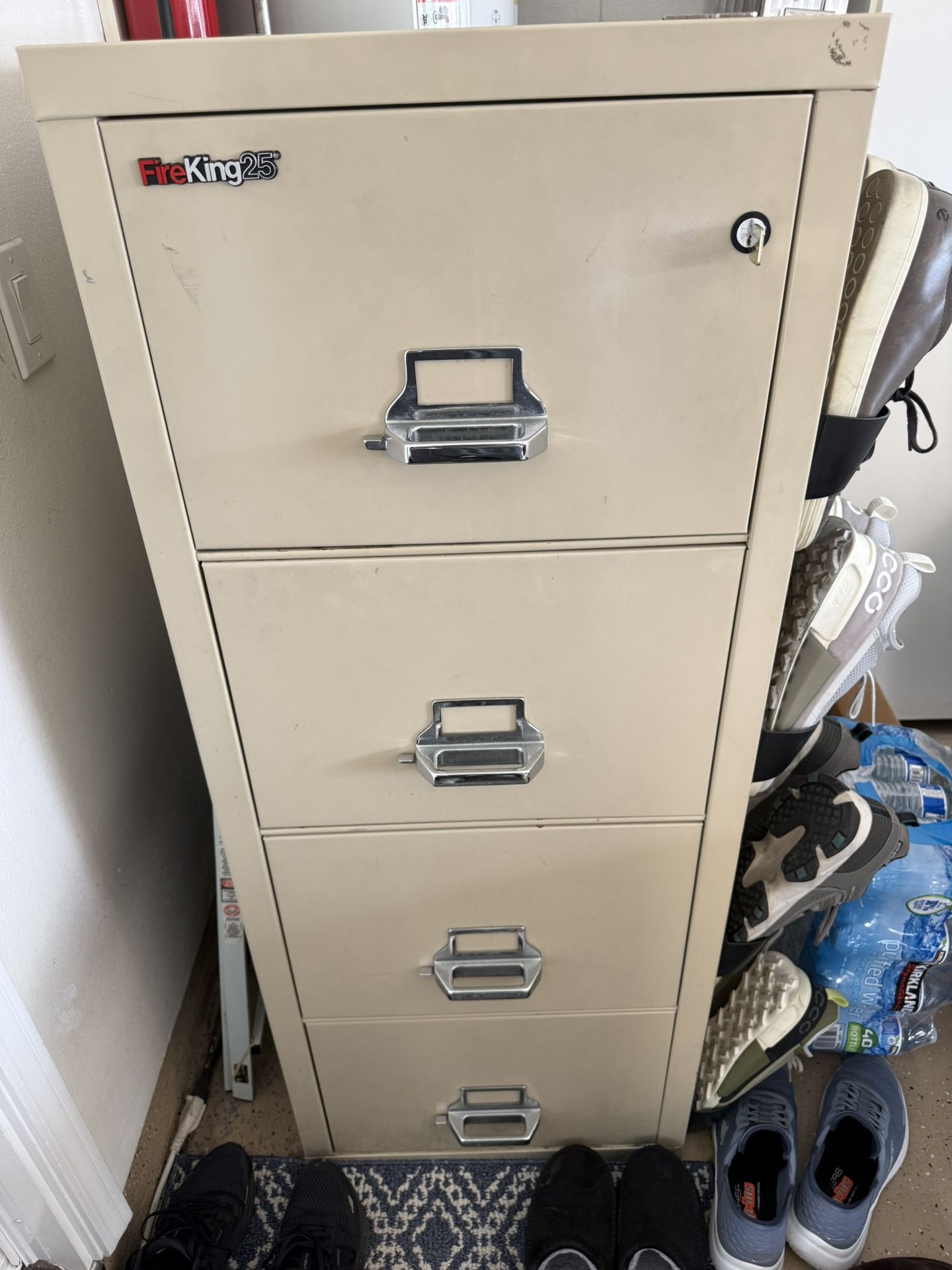 FireKing 25 Fire rated 4 Drawer legal File Cabinet