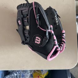 Wilson T-Ball Glove