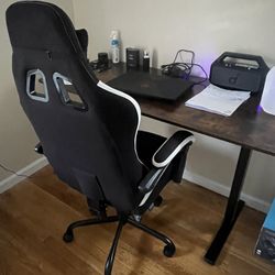 Office desk with adjustable height