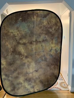 2 Collapsible and reversible backdrop