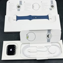 Apple Watch Series 10 GPS 42mm Silver Aluminum Case Denim Sport Band S/M