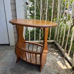 Small wood end table 