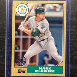 2022 Topps 35th Anniversary Mark McGwire Baseball Card #T87-30