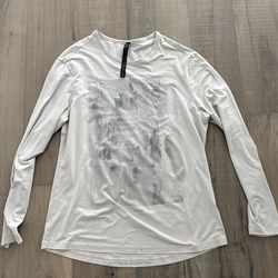 Lululemon Long Sleeve Tee L