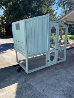Custom Walk In Chicken Coop, Hen House 