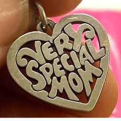 James Avery Very Special Mom Pendant Solid .925 Silver (Retired)