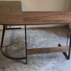L-Shaped or Corner Computer Desk - Lake Nona Area
