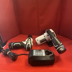 Makita SH01 12V Max CXT Lithium-Ion Cordless 3-3/8" Circular Saw / Drill /charger & Batteries 