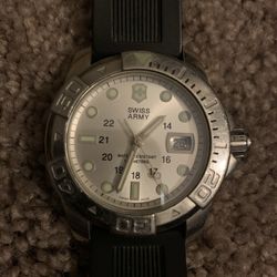 Victorinox Swiss Army Dive Master 500m Quartz Models 241262 And 241038 Diesel Casio Citizen Seiko Bulova Watch G-Shock Movado Fossil