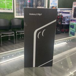 Galaxy Z Flip 7 512gb Unlock!! Financing Available!!
