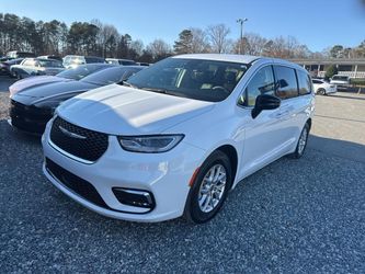 2024 Chrysler Pacifica