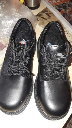 Black leather is steel shoes