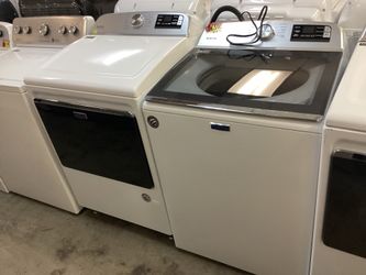 Maytag washer with agitator and dryer