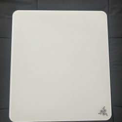 Razer Atlas Tempered Glass Gaming Mouse Mat