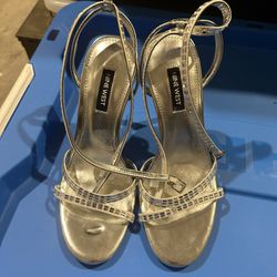 Nine West silver ankle Strap Heels Size 7