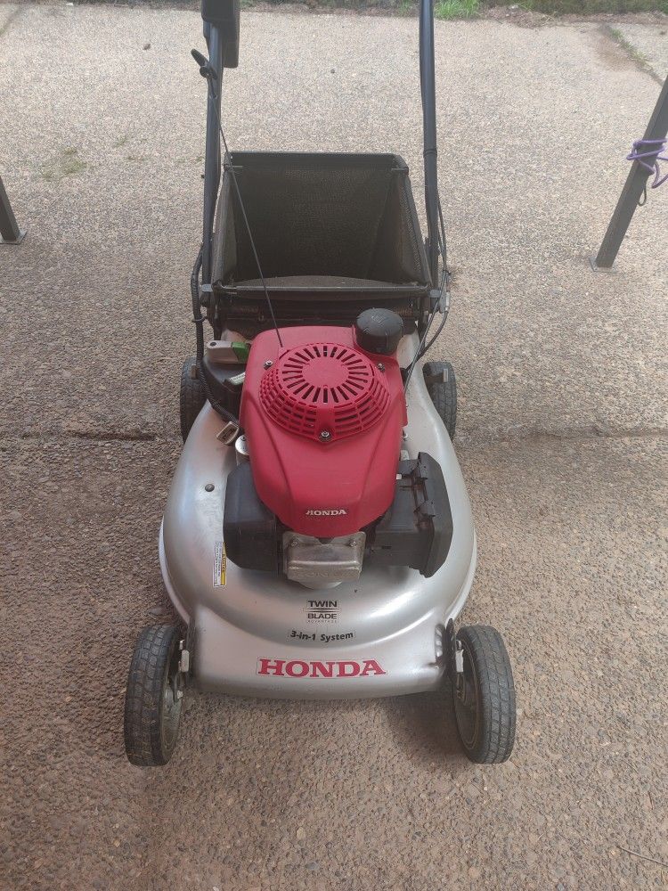 Lawn Mower Honda
