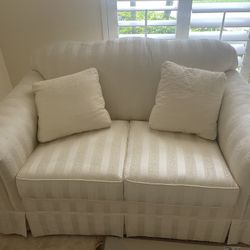 Drexel Heritage Couch And Love Seat 