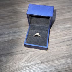 .05 CT White Gold Wedding Ring Set