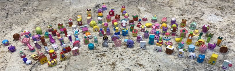 Shopkins (128)
