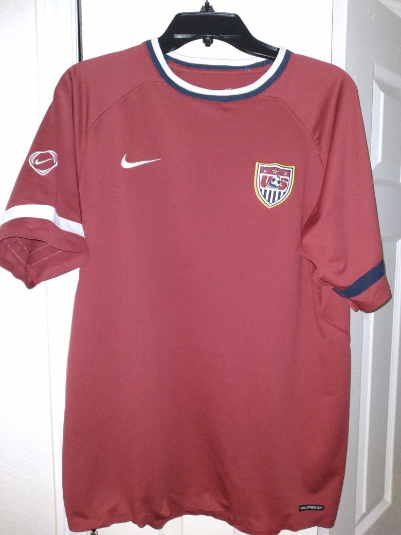 USA Nike Soccer ⚽️ Jersey Size Large Excellent Condition 