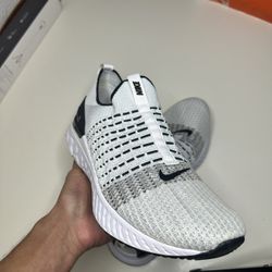 Nike React Phantom Run Flyknit 2 White Black Men’s Running Shoes 11