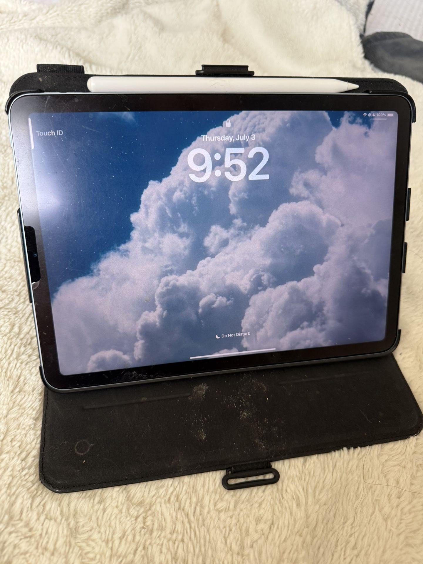 iPad Air 4th generation 64GB blue w/ Accessories