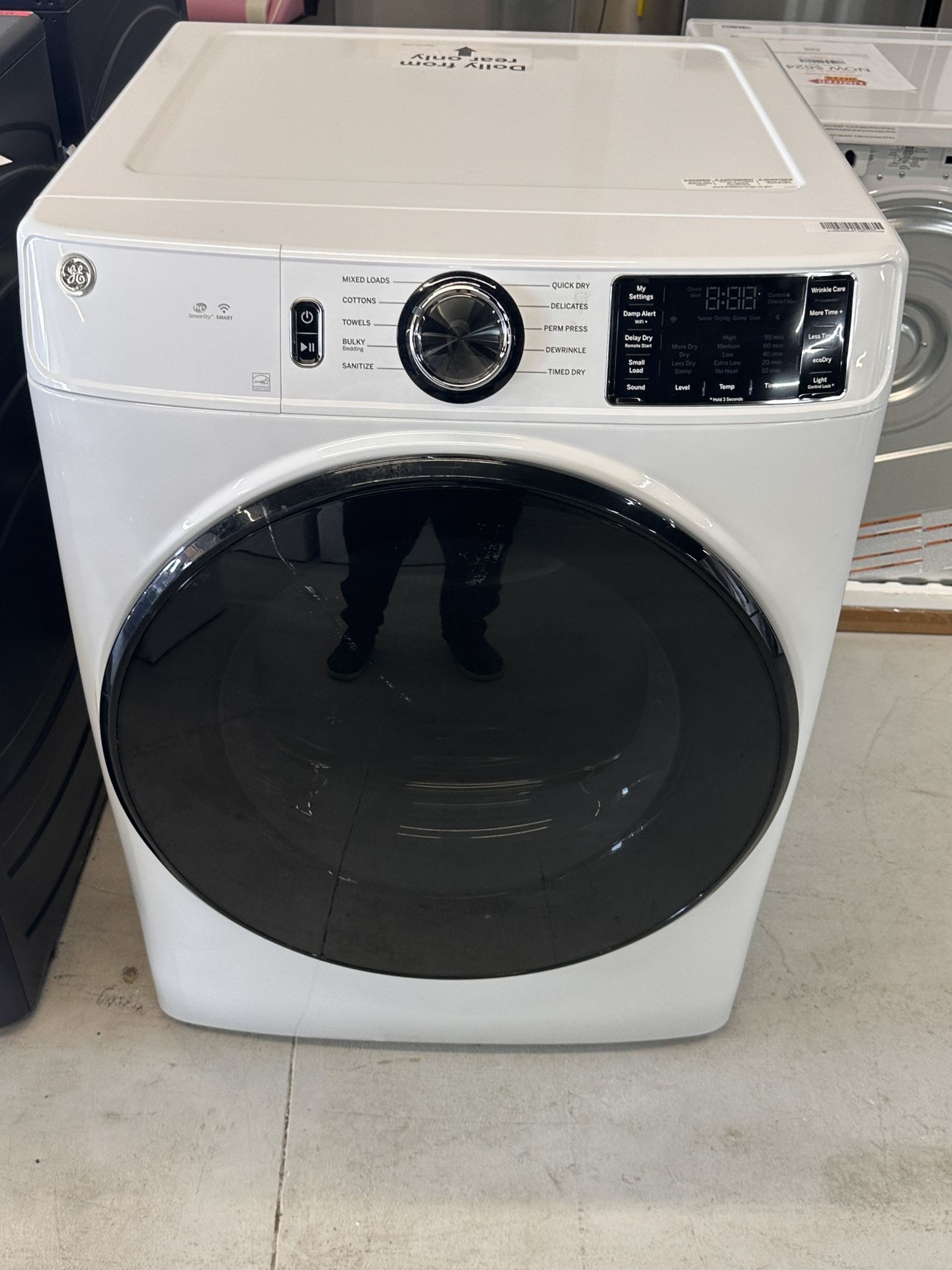 GE Front Load Electric Dryer (GFD55ESSNWW)