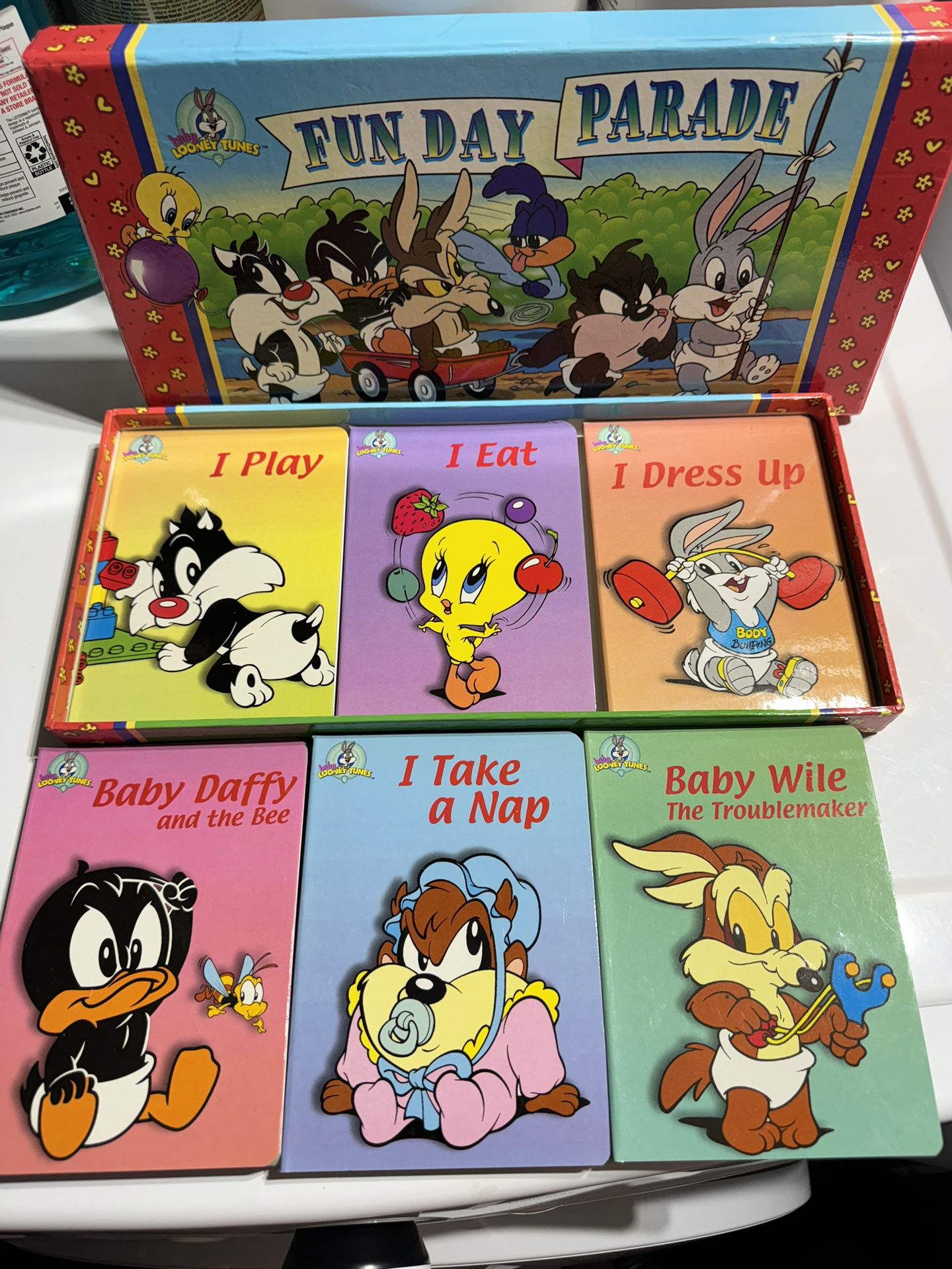 Baby Looney Tunes - Book lot of 6! Sylvester/Tweety/Bugs/Taz/Coyote