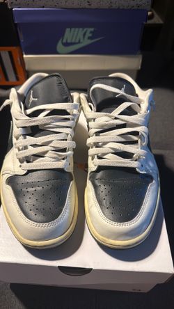 Jordan 1 Low Jade Smoke (Women's) Men size 9/ women 10.5