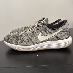 Men’s Nike Lunarepic Flyknit running shoes used size 10.5