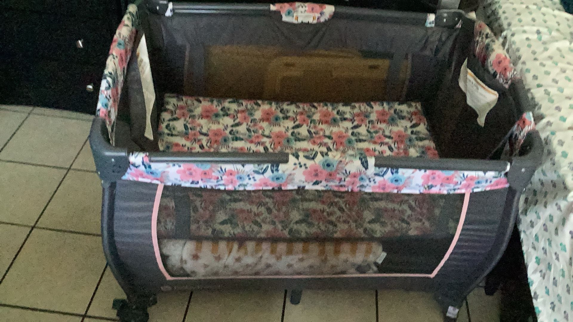 Baby Crib With Bassinet