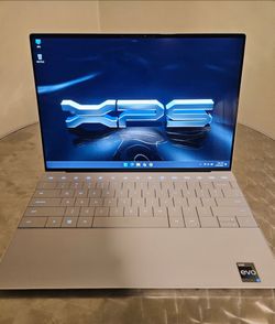 Dell XPS 9320 Touchscreen Ultrabook