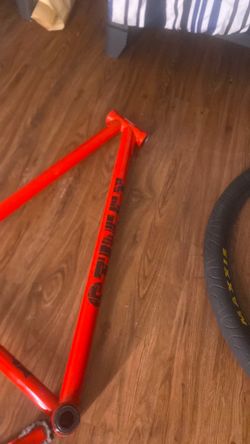 Street co 29 red
