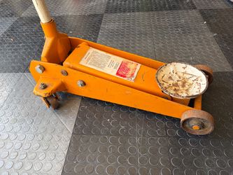 Floor Jack - Car