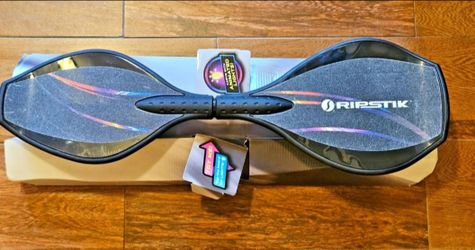 Razor Black Label RipStik Ripster Light Up – Caster Board with Multi-Color LEDs