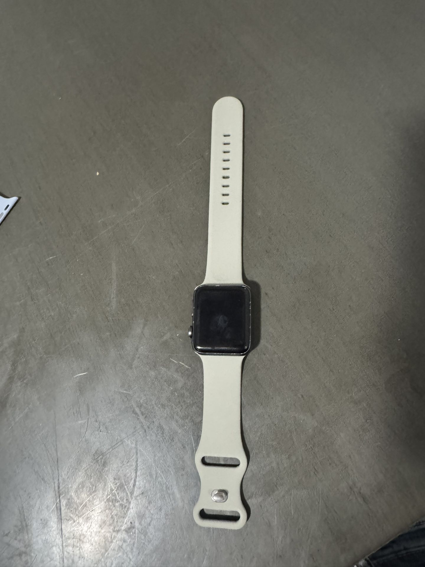 Apple Watch Series 3 42 mm With Accessories
